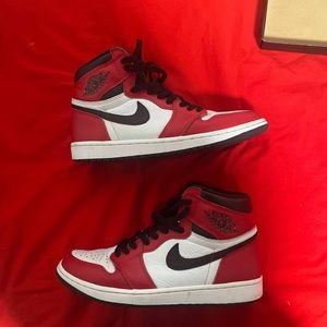 OR BEST OFFER; Air Jordan 1 Retro High “Fusion Red” to Chicago Customs